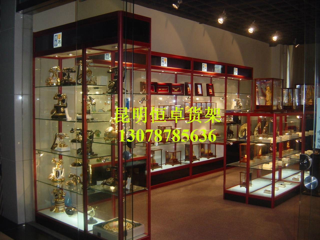 鈦合金展柜9